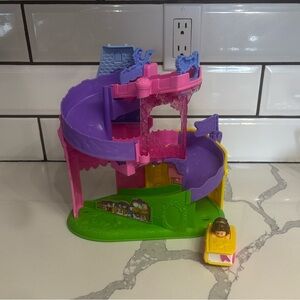 Little People Princess Wheelie Castle and Princess Belle Wheelie